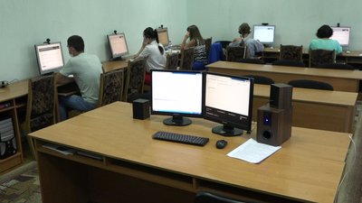 Культура мови, читання, письмо та говоріння: у Чернігові держслужбовці склали іспит