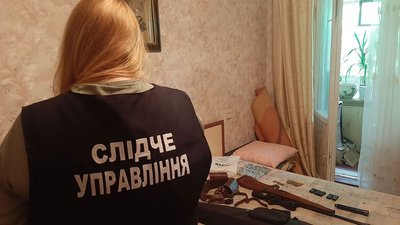 Миколаївські поліцейські затримали групу людей за продаж контрафактного алкоголю Миколаївські поліцейські затримали групу людей за продаж контрафактного алкоголю