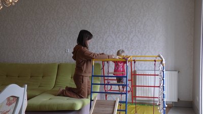 "Ми вважаємо Франківськ кращим містом в Україні". Переселенці з Донецька Денис та Ольга Свистунови "Ми вважаємо Франківськ кращим містом в Україні". Переселенці з Донецька Денис та Ольга Свистунови