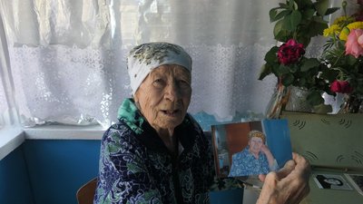 "Не думала, що знову доведеться побачити війну". Мешканка Шосткинщини відсвяткувала столітній ювілей "Не думала, що знову доведеться побачити війну". Мешканка Шосткинщини відсвяткувала столітній ювілей