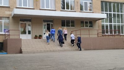 Вибухівку у навчальному закладі не знайшли Вибухівку у навчальному закладі не знайшли