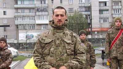 У Житомирі попрощалися із загиблим десантником Віктором Горошишиним У Житомирі попрощалися із загиблим десантником Віктором Горошишиним