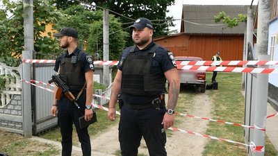 У селі на Буковині знайшли мертвим 13-річного хлопця у нього в будинку