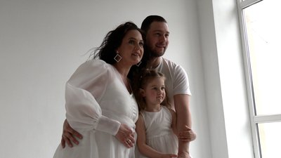 У Рівному в рамках проєкту "Пузата мама" вагітним влаштували фотосесію У Рівному в рамках проєкту "Пузата мама" вагітним влаштували фотосесію