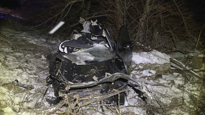 На Чернігівщині зіткнулись фура та легковик: є загиблий та травмований