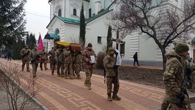 У Сумах попрощалися із 20 річним Даниілом Тарасенком У Сумах попрощалися із 20 річним Даниілом Тарасенком