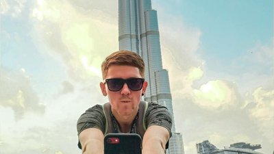 Дмитро Демчук у місті Дубаї Дмитро Демчук у місті Дубаї
