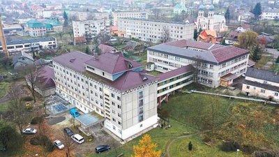 Працівникам Воловецької райлікарні виплатили зарплату
