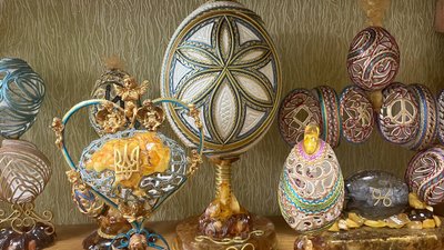 "Я хотів зробити щось нове, придумати новий стиль", — волинський Фаберже про свої вироби "Я хотів зробити щось нове, придумати новий стиль", — волинський Фаберже про свої вироби