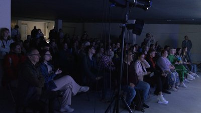 "Осьмачка... Вільний": черкаські театрали показали виставу в укритті