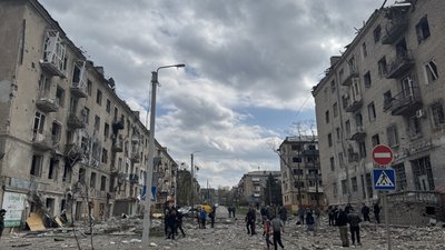 Удар по середмістю Краматорська у переддень Великодня: щонайменше 10 поранених
