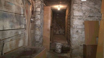 У тернопільському будинку три роки протікає труба