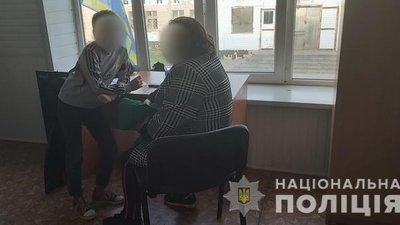 У Сєвєродонецьку двоє 8-річних дітей підпалили авто пенсіонера У Сєвєродонецьку двоє 8-річних дітей підпалили авто пенсіонера