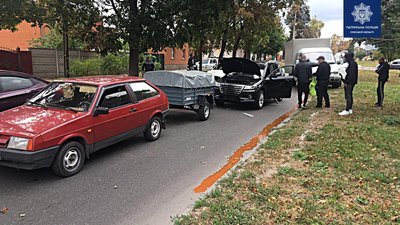 У Сумах сталася аварія за участі трьох автівок