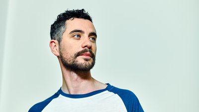 Женя Толочний: "Після 24 лютого я зрозумів, що російськомовних пісень не буде"