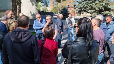 "Хизуються і дістають пачку гривень": що розповідають місцеві про життя в Херсоні