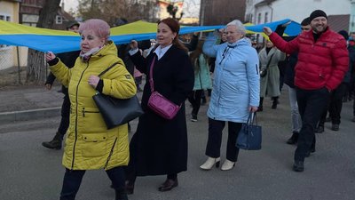 У Чернівцях вшановують Героїв Небесної Сотні У Чернівцях вшановують Героїв Небесної Сотні