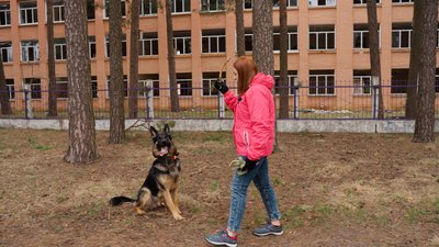 Світлана із собакою Даром Світлана із собакою Даром
