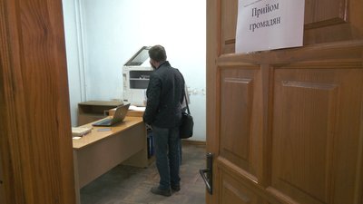 Вибори в Рівненську райраду: кого зареєстрували та які проблеми має ТВК