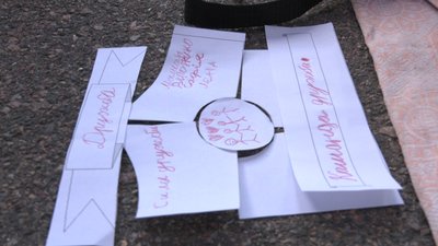 Обіймають собак і слухають лекції про Україну: у черкаській школі діє табір Обіймають собак і слухають лекції про Україну: у черкаській школі діє табір