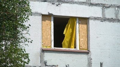"Слава Богу, що водичку привозять". Як нині живе прифронтовий Степногірськ на Запоріжжі "Слава Богу, що водичку привозять". Як нині живе прифронтовий Степногірськ на Запоріжжі
