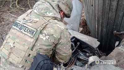 На Київщині вибухотехніки Нацполіції знищили бойову частину крилатої ракети РФ Х-101