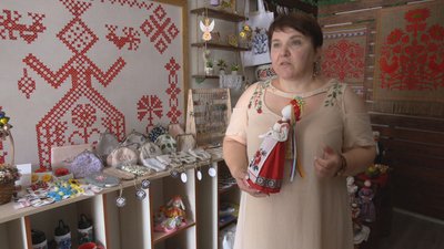 "Щоб популяризувати українське": у Вінниці виготовляли ляльки-мотанки "Щоб популяризувати українське": у Вінниці виготовляли ляльки-мотанки