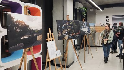 У Тернополі відкрили фотовиставку "Нескорені" від одеських фотографів У Тернополі відкрили фотовиставку "Нескорені" від одеських фотографів