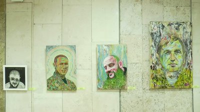 "Це все моя родина" ― в Миколаєві відкрили персональну виставку ветерана АТО
