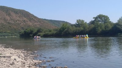 На Дністрі очікують нової хвилі послаблення карантину. Готують каяки та катамарани
