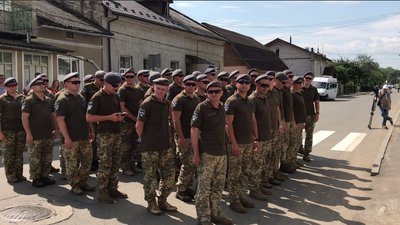 Зі Сходу в Коломию повернулися бійці 10-ї окремої гірсько-штурмової бригади