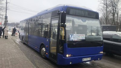 Автобус №14 у Львові