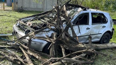 Авіаудар по Малину на Житомирщині: поліція фіксує наслідки, прокуратура відкрила кримінальну справу Авіаудар по Малину на Житомирщині: поліція фіксує наслідки, прокуратура відкрила кримінальну справу