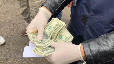 Під цілодобовим домашнім арештом перебуватиме заступник військового комісара з Тернопільщини Під цілодобовим домашнім арештом перебуватиме заступник військового комісара з Тернопільщини