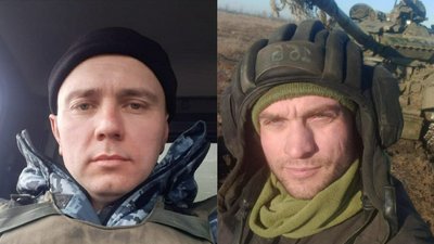 З лівого боку Олександр Коваль, з правого боку Максим Рибальченко звільнені з полону