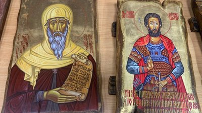 У Тернополі іконописець продає роботи, щоби допомогти ЗСУ
