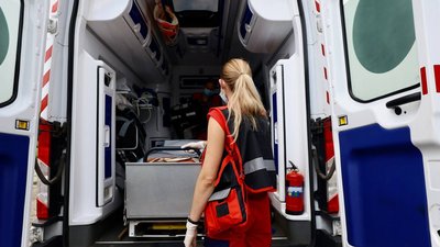 Евакуаційним потягом до Львова прибули 14 пацієнтів зі сходу Евакуаційним потягом до Львова прибули 14 пацієнтів зі сходу