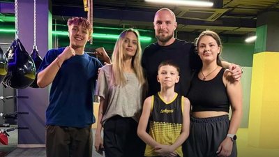 анджеліна джолі у харкові