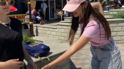 У містечку на Тернопільщині розпочався благодійний книжковий ярмарок У містечку на Тернопільщині розпочався благодійний книжковий ярмарок