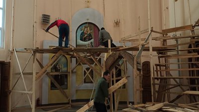 У Тернополі встановлюють найбільшу в Україні Різдвяну шопку У Тернополі встановлюють найбільшу в Україні Різдвяну шопку