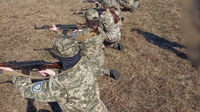 вишкід Воїн-Вовкулака на Волині, ВНУ