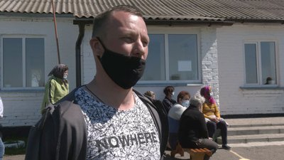 У селі на Волині хочуть закрити малокомплектну школу через недофінансування. Місцеві проти У селі на Волині хочуть закрити малокомплектну школу через недофінансування. Місцеві проти