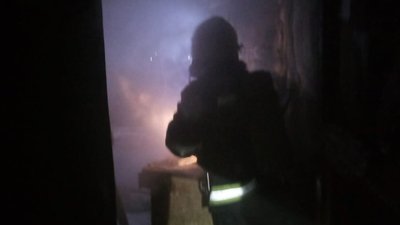 На Дніпропетровщині горіла квартира, власник у тяжкому стані