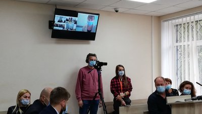 У полтавському суді розглядають справу щодо аварії за участі водійки Саєнко. Текстова трансляція