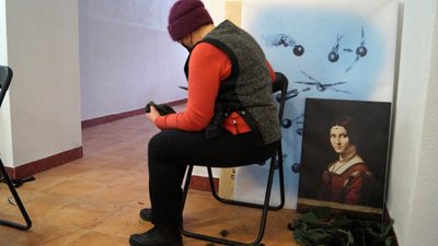 «Гобелени війни». У музеї на Львівщині «з нуля» плетуть маскувальні сітки – фоторепортаж «Гобелени війни». У музеї на Львівщині «з нуля» плетуть маскувальні сітки – фоторепортаж