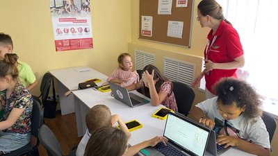 Двотижневий табір для дітей з вивченням цифрових технологій проводять у Вінниці Двотижневий табір для дітей з вивченням цифрових технологій проводять у Вінниці