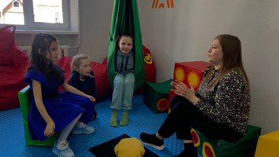 "Для ігор та розвитку". У громаді на Буковині відкрили сенсорну кімнату для дітей "Для ігор та розвитку". У громаді на Буковині відкрили сенсорну кімнату для дітей