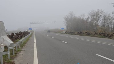 На Полтавщині на трасах прибрали місця, де раніше були блокпости
