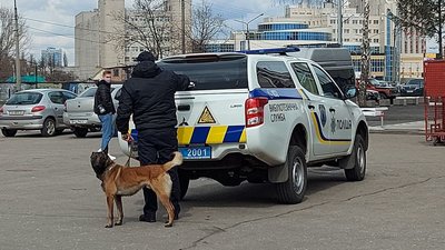 У трьох містах Харківщини шукають вибухівку у поштових відділеннях