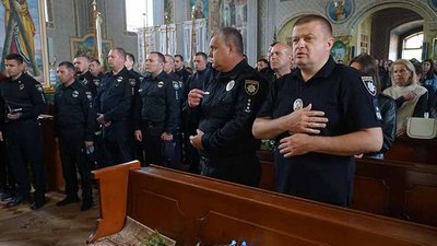 На Тернопільщині попрощалися із патрульним Даниїлом Сафоновим На Тернопільщині попрощалися із патрульним Даниїлом Сафоновим
